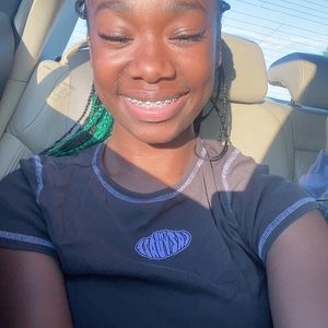 Meet your Posher, Alayna